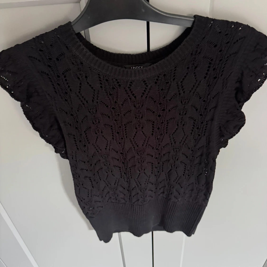 Svart stickad blus Lindex  - 2