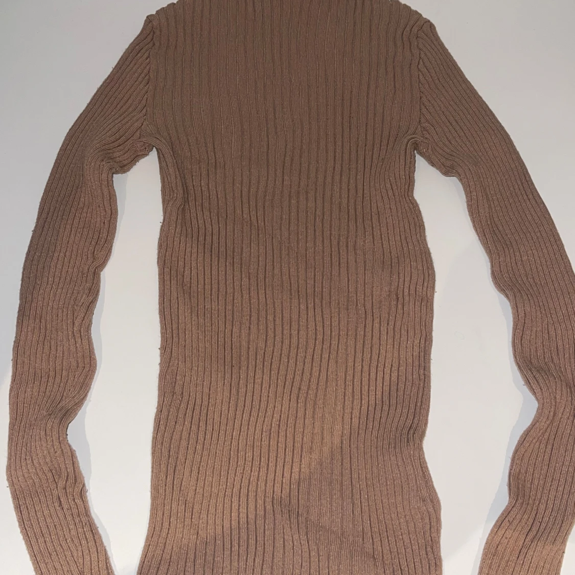 Brun ribbad polotröja från A VIEW - 2