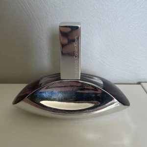 Calvin Klein euphoria parfym  - Säljer denna parfymen som inte har används 