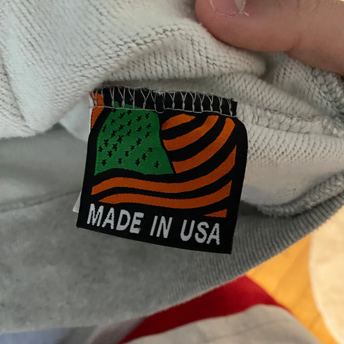 Grå hoodie med vita blommor från Denim Tears - 3