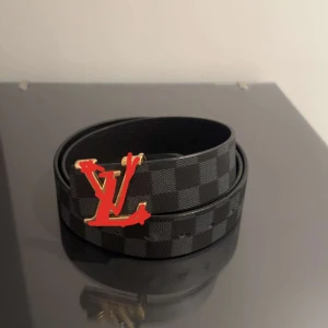 Svart Bälte   - Snyggt svart bälte  