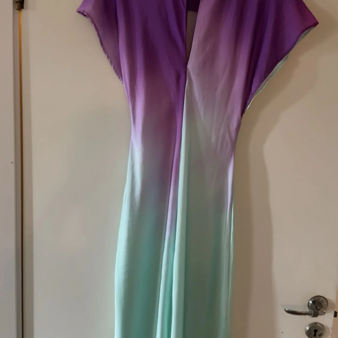 Långklänning i lila och mintgrön - 2