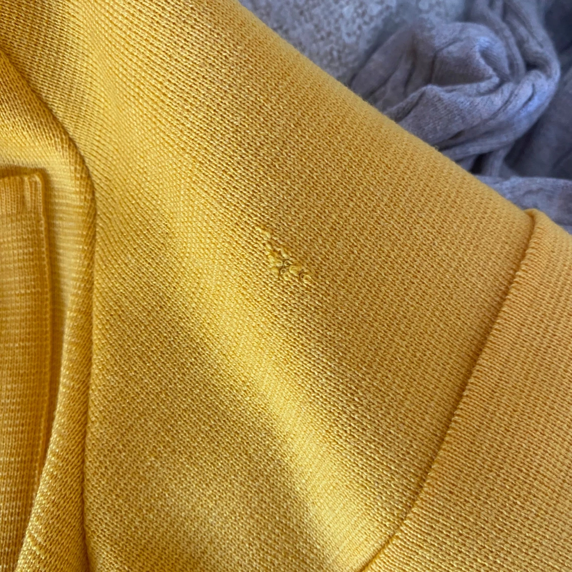 Gul stickad kavaj från Yves Saint Laurent - 3