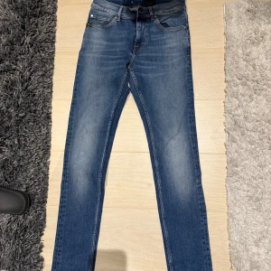 Tiger of sweden jeans - Helt nya Tiger of sweden jeans strlk 32 nypris 1,600kr SÄLJER ÅT MIN POJKVÄNN