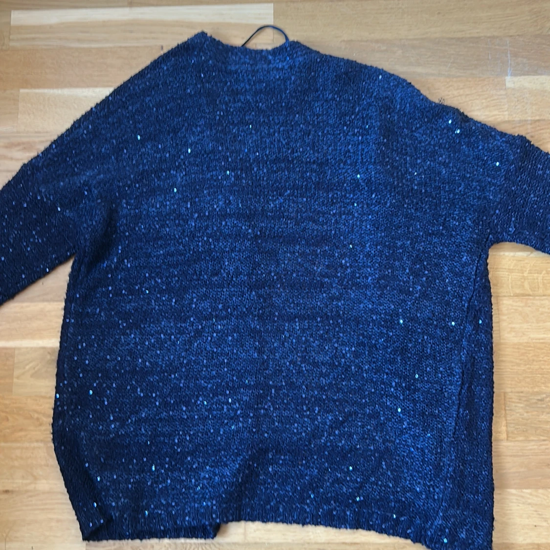 Mörkblå paljettkofta från Atmosphere - 1