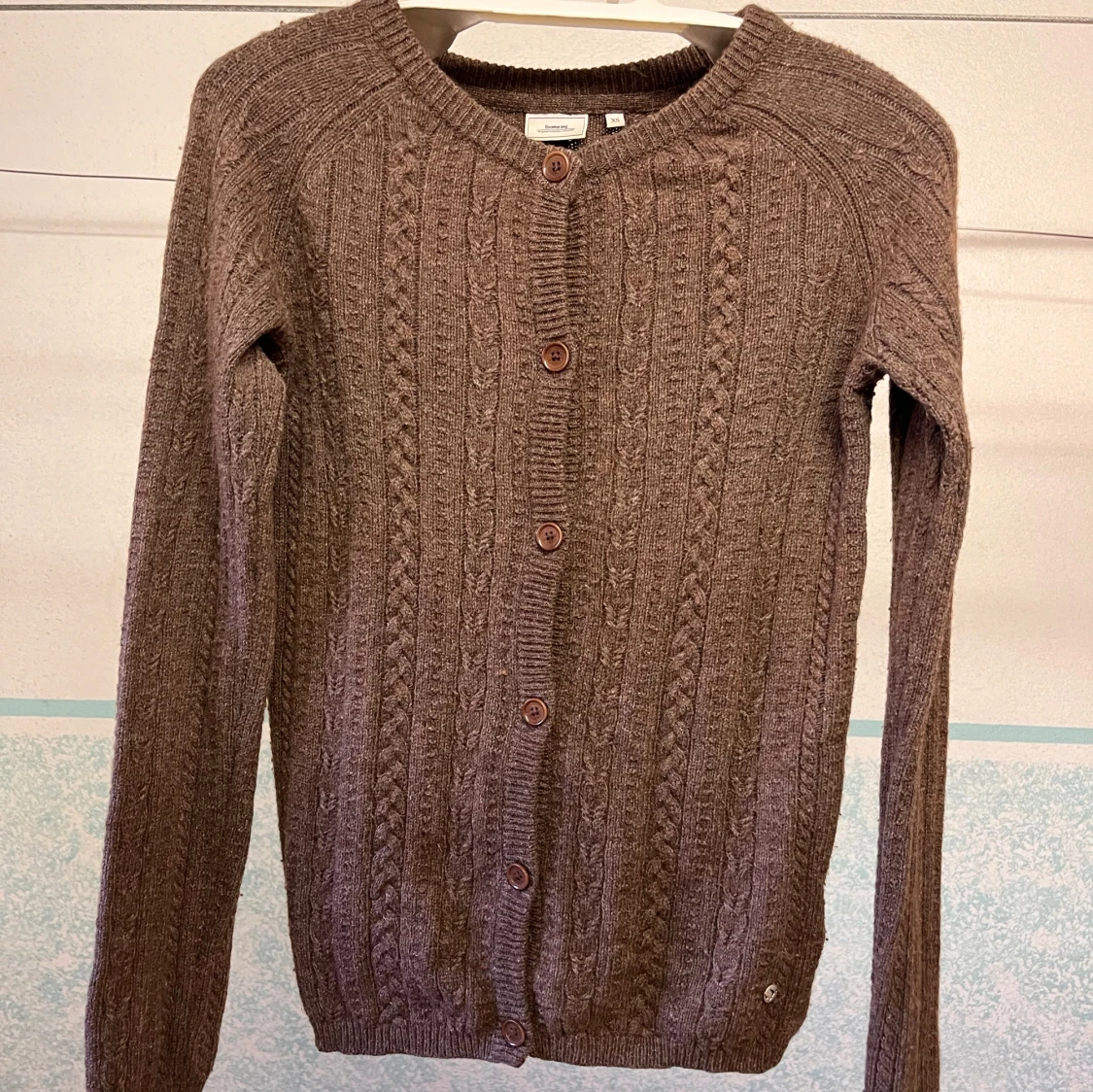 Brun stickad kofta från Boomerang - 1