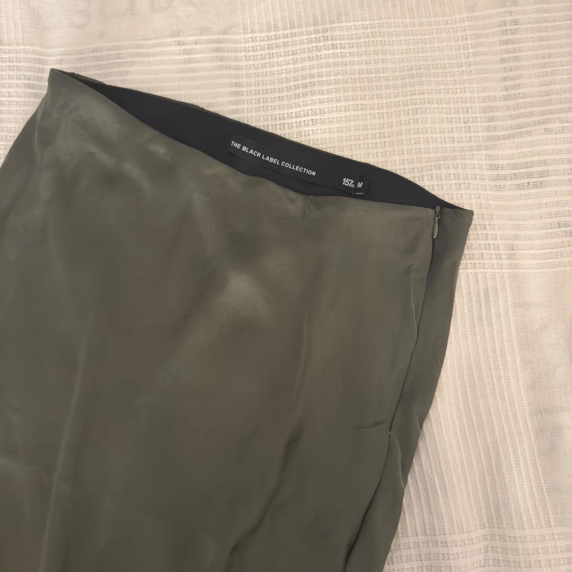 Olivgrön kjol från lager 157 - 1