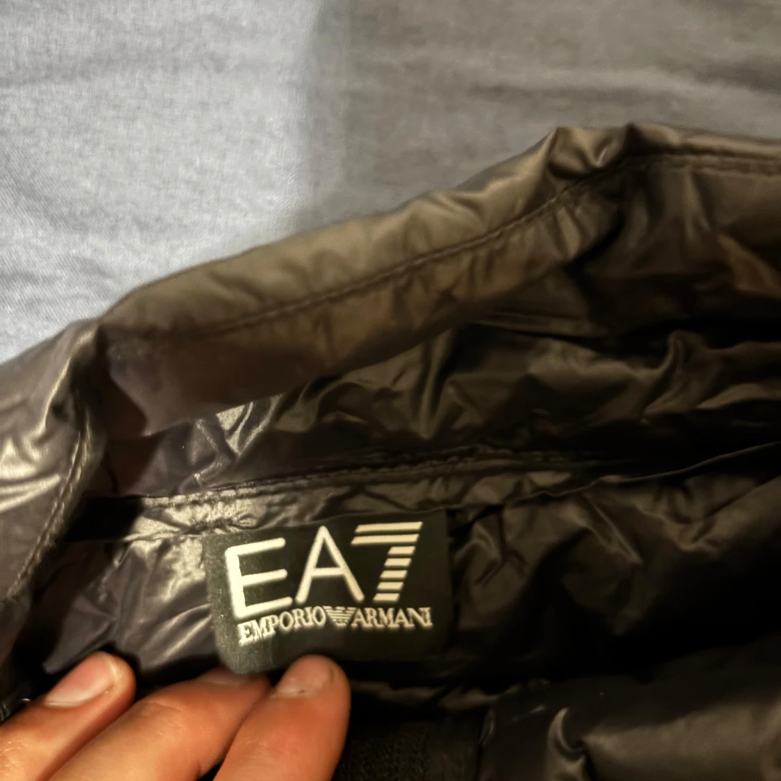 Svart dunväst från EA7 Emporio Armani - 1