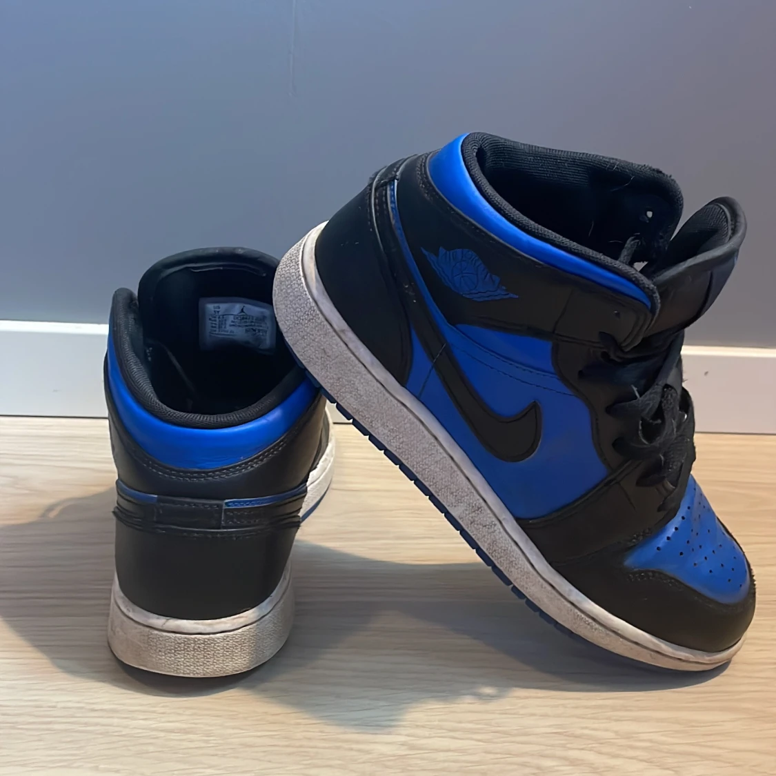 Nike Air Jordan 1 Mid Svart/Blå 37.5 - 2
