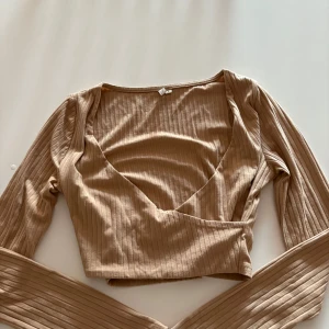 Magtröja beige - En beigh magtröja 