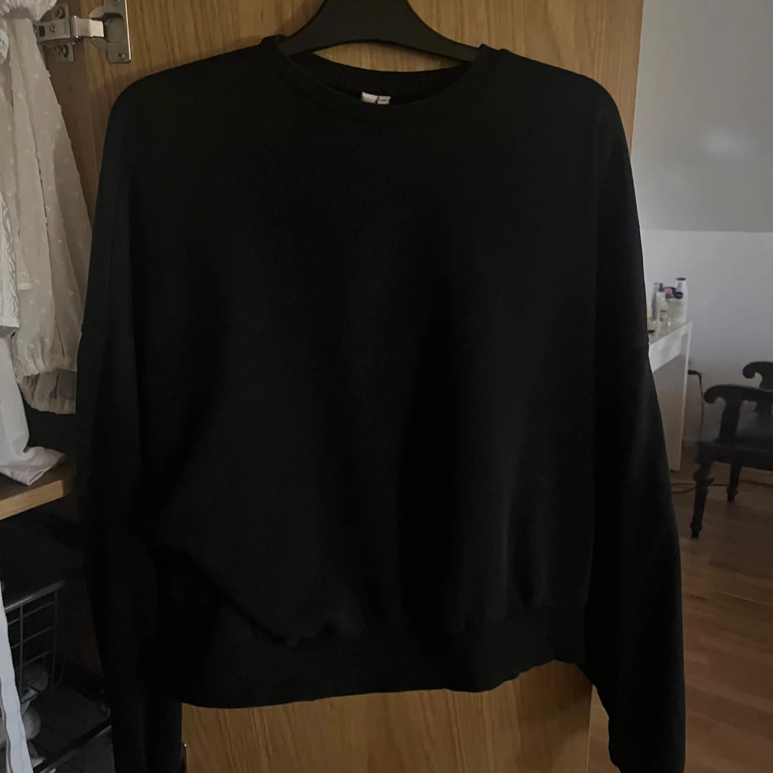 Svart basic sweatshirt