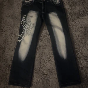 Crazy age jeans  - Crazy age jeans. Säljer då de ej kommer till användning så ofta, de har inga skador. 