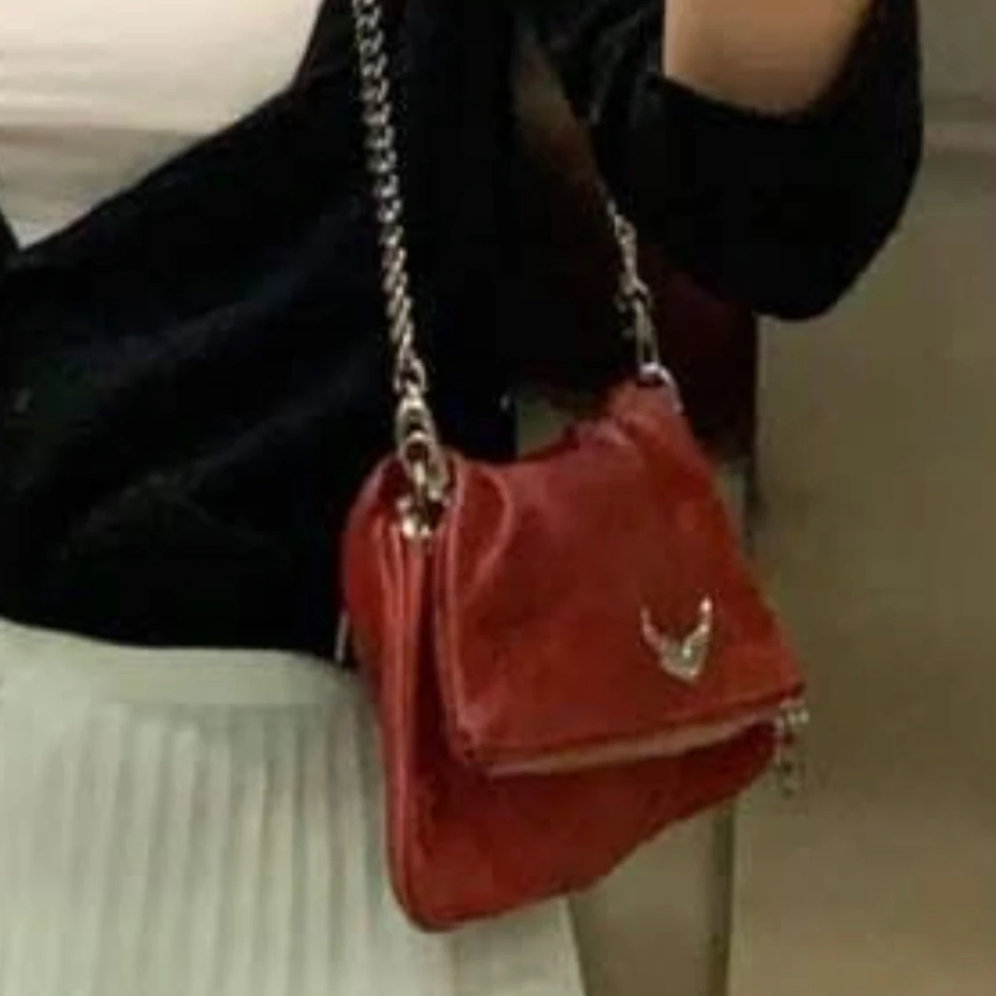 Röd axelväska med kedja - 2