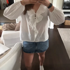 Jeans kjol  - Jeans kjol från lager 157 i medium är 178, den är relativt stor i storleken❤️använd 3 gånger max 