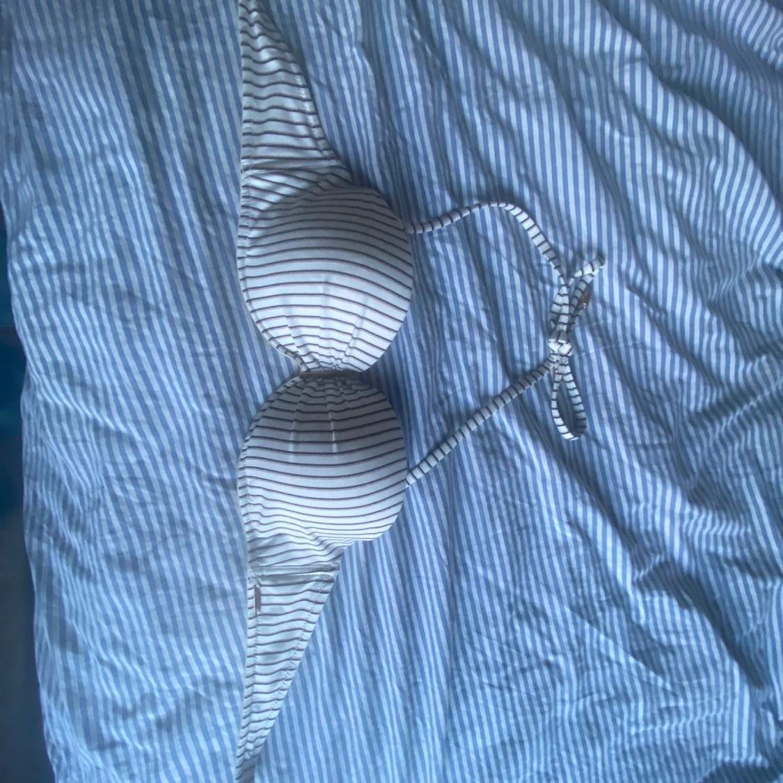 Randig bikiniöverdel från Censored - 1