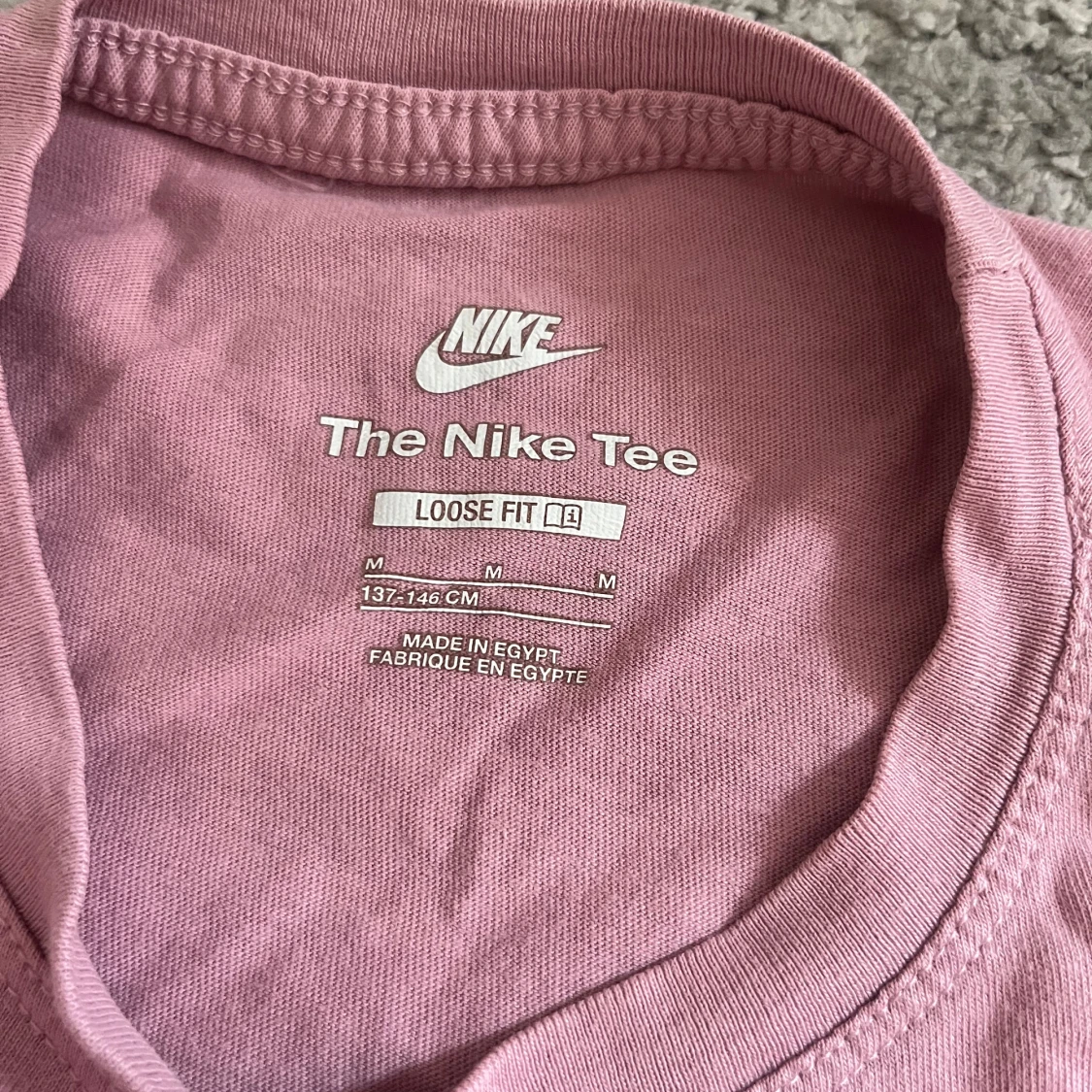 Rosa Nike t-shirt loose fit - 2