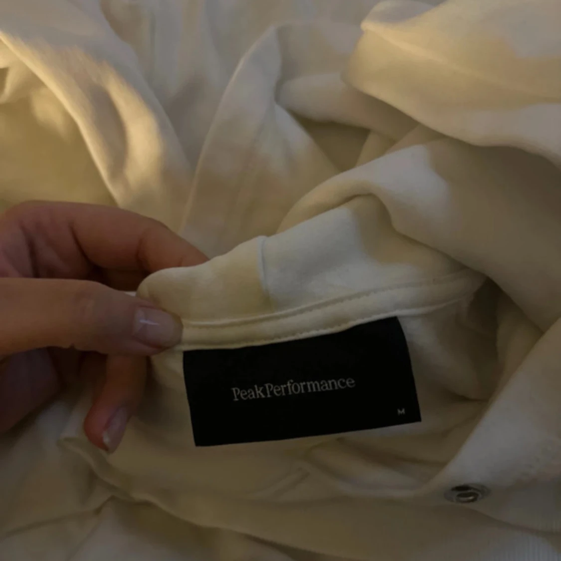 Vit hoodie från Peak Performance - 2