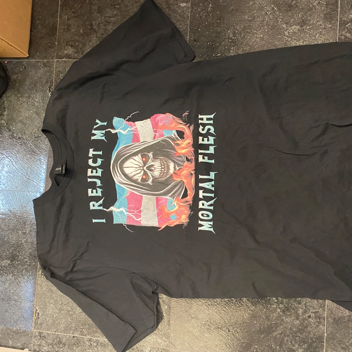 Svart t-shirt med tryck