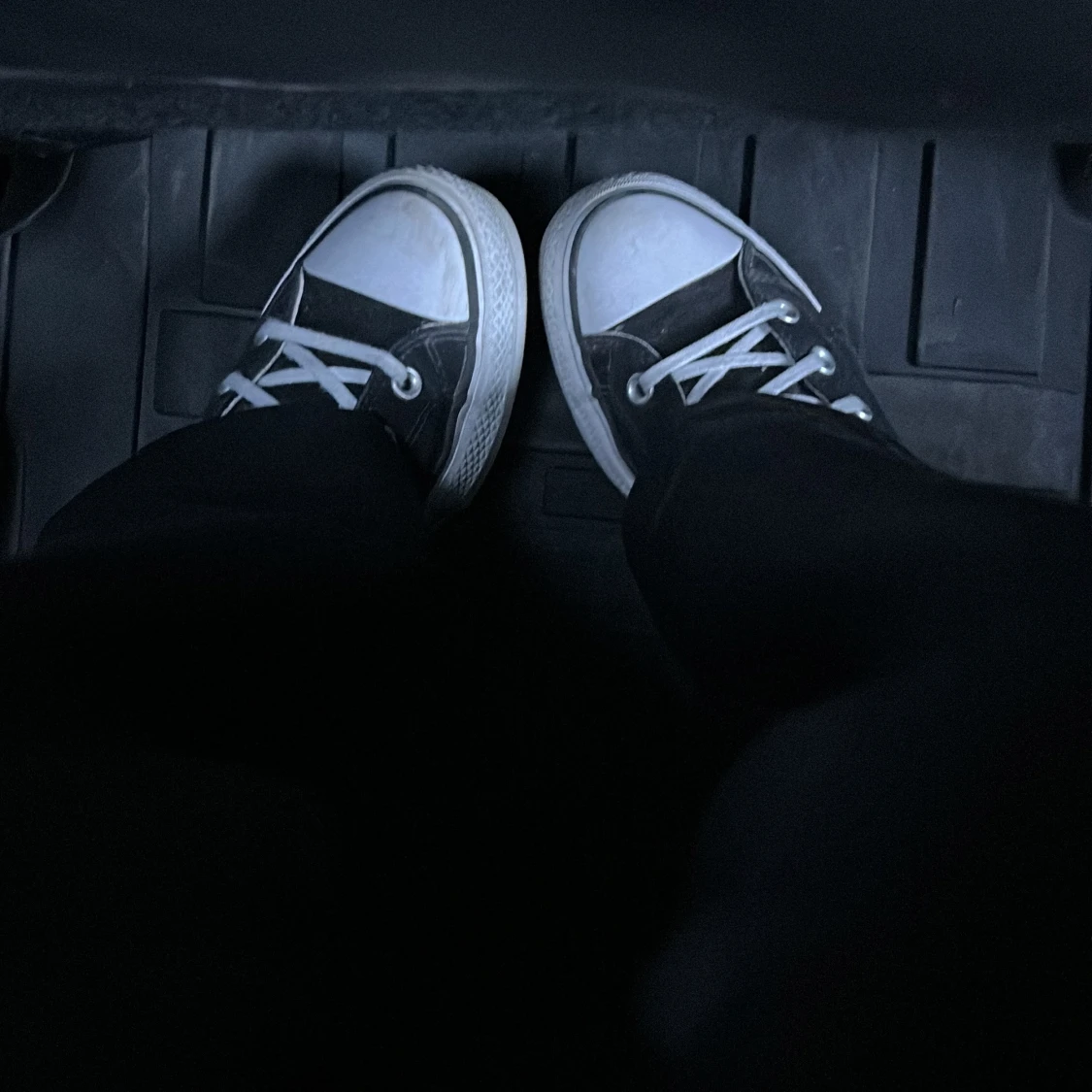 Svarta Converse All Star sneakers - 1