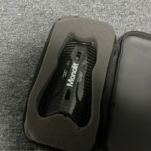 Benskydd  - Säljer mina monolit ben skydd för att jag har slutat med fotboll, 