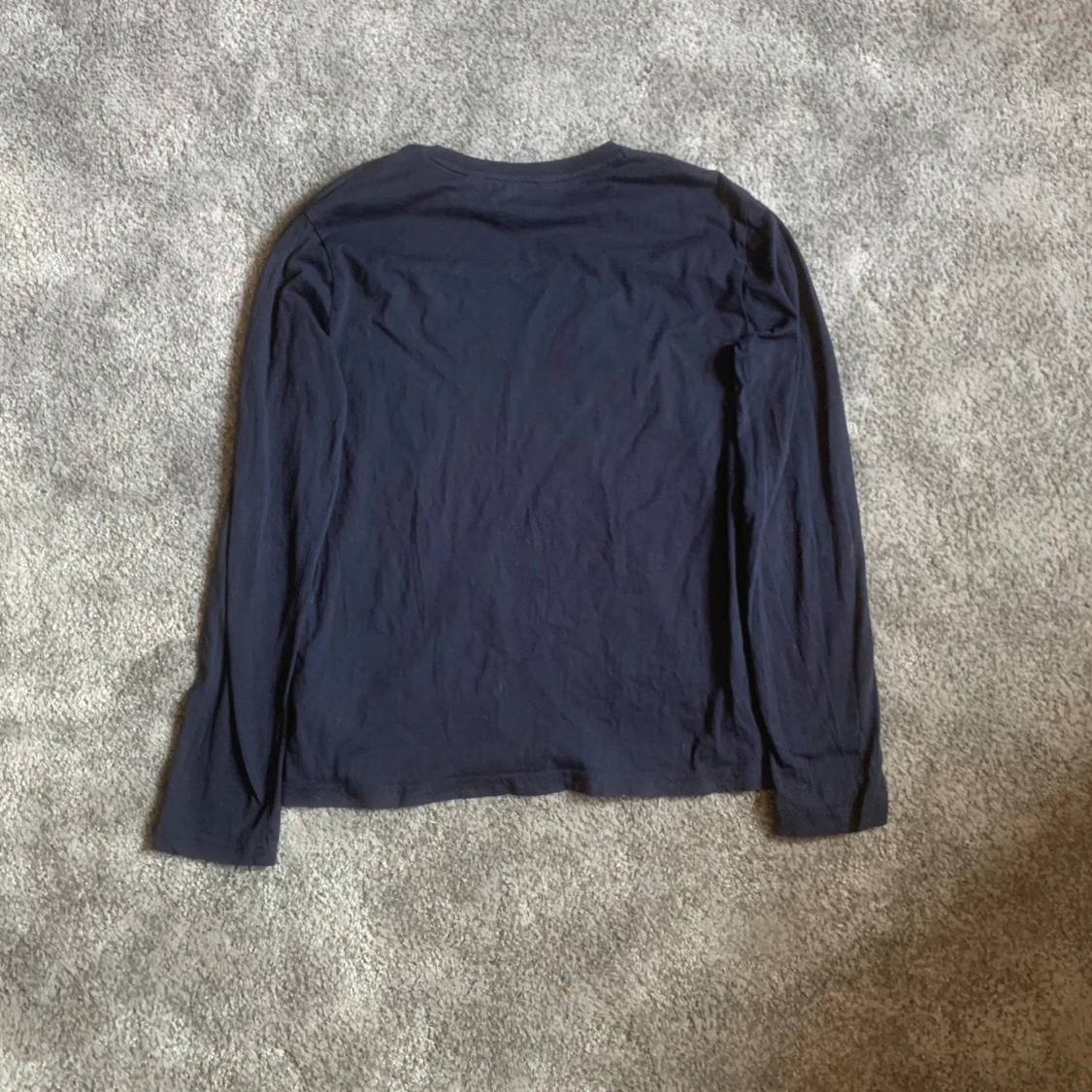 Mörkblå långärmad tröja från GANT - 1