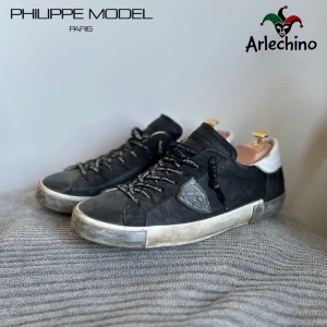 Svarta Philippe Models - Riktig snygga philippe models i svart färg | nypris ca 4000 mitt pris 2499!!