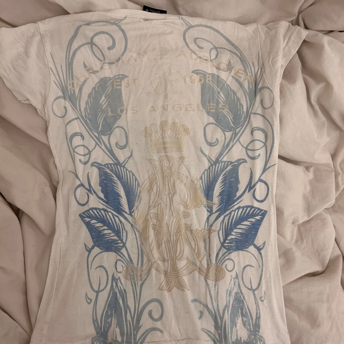 Vit t-shirt med färgglatt tryck från Christian Audigier - 1