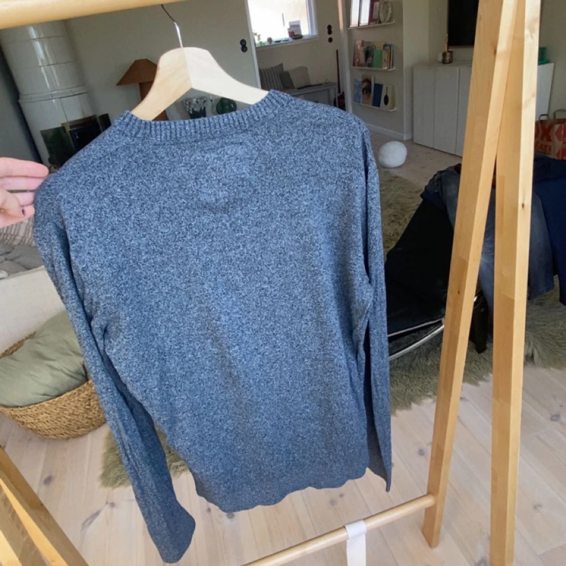 Grå stickad tröja från Hollister - 1