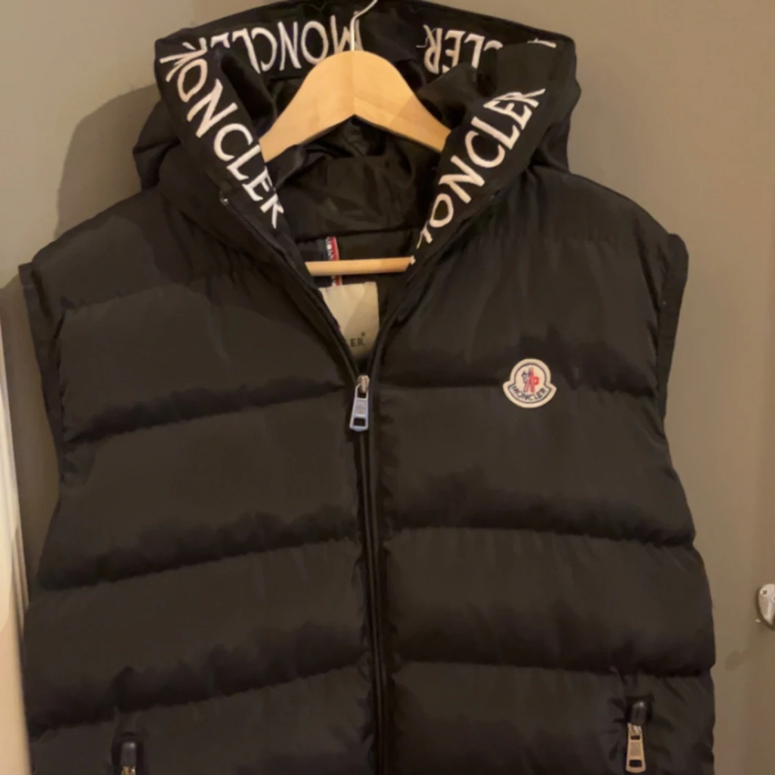 Moncler väst