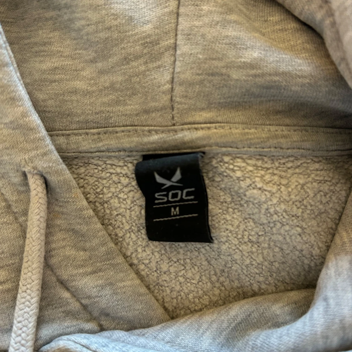 Grå hoodie från SOC - 2