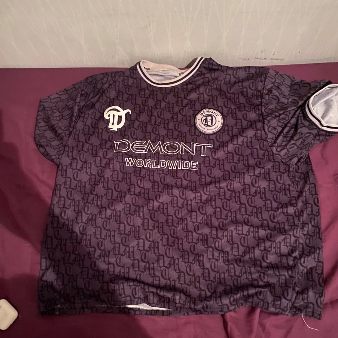 Mönstrad t-shirt från Demont