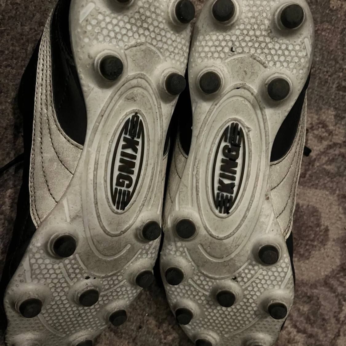 Svarta fotbollsskor Puma King - 1