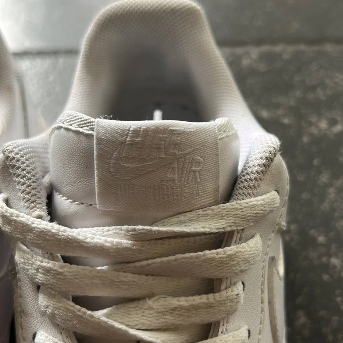 Nike Air Force 1 vita sneakers (pris kan diskuteras) - 2