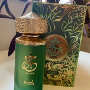 Paris Corner Khair Pistachio - 🥜💚Paris corner pistachio. Inspirerad av Kayali pistachio gelato. Älskar den! Pistach, vaniljglass, mashmellow, godis! Svårt att förklara denna! Ett måste ha. (Testad ca 10 sprut)