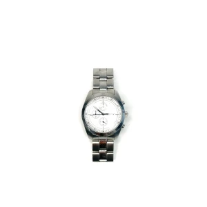 London - Boetdiameter: 40mm.                                                     Längd: 19cm.                                                                   Defekt: sekundvisaren på stora urtavlan är ur funktion. Klockan har en separat urtavla (lilla längst ner) med enbart sekundvisare, denna funkar som vanligt.                                               OBS - eftersom detta är vintageklockor kan inte vattentåligheten längre garanteras