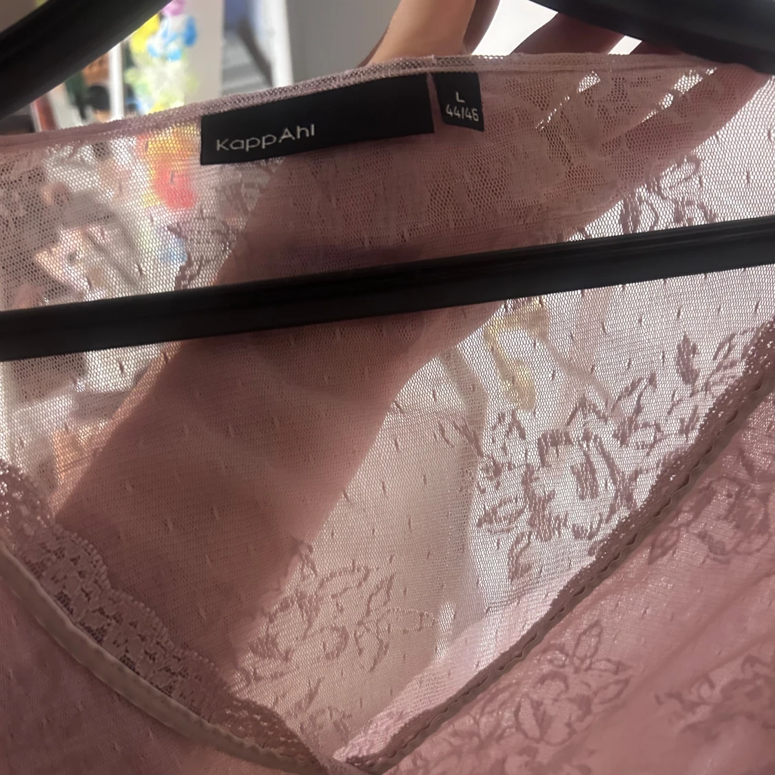 Ljuslila blus med spets från KappAhl - 2