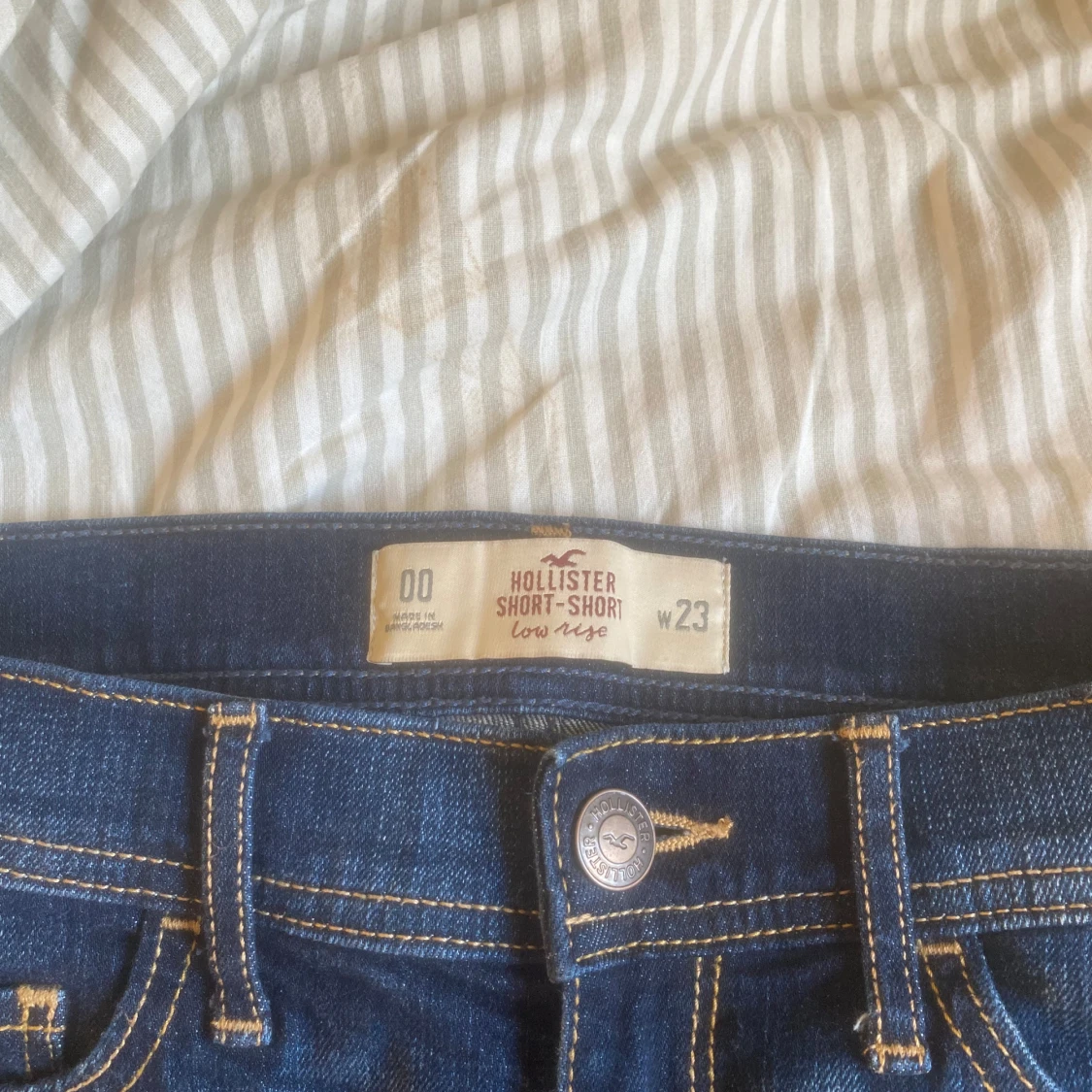 Lågmidjade hollister shorts - 2