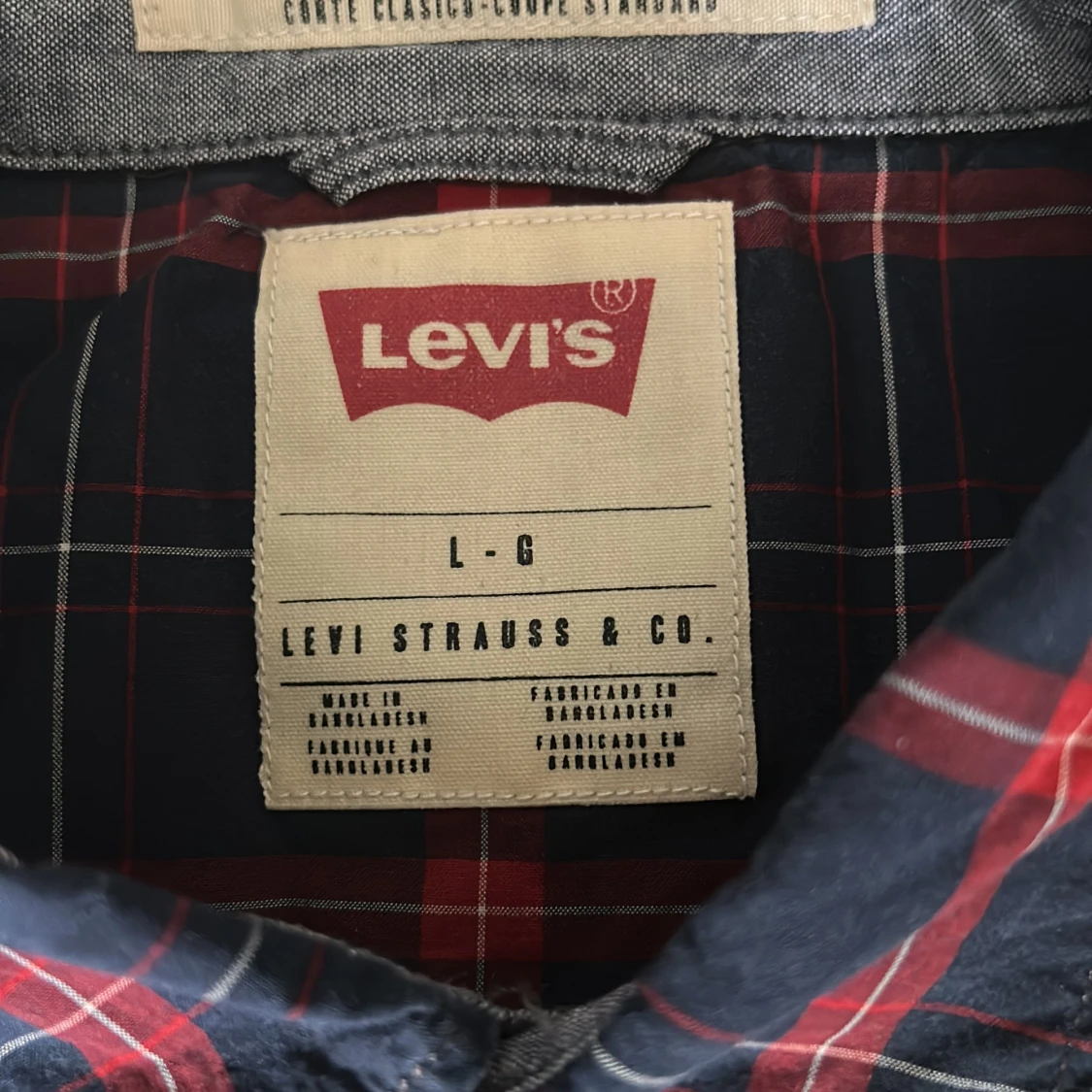 Rutig skjorta från Levi's i blått och rött - 1