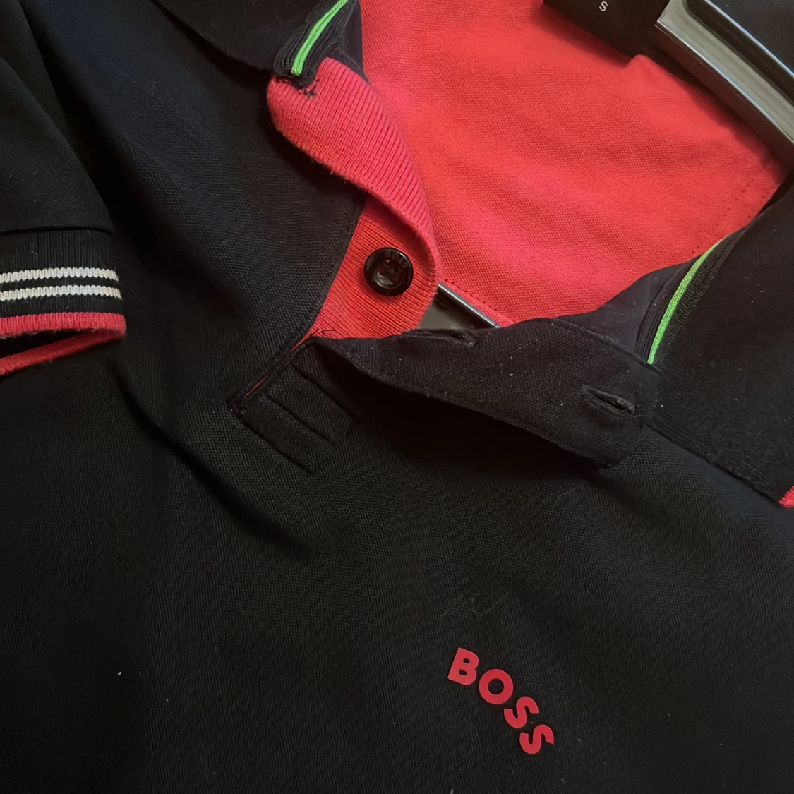 Mörkblå pikétröja från BOSS - 4