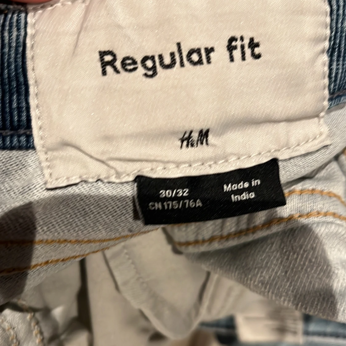 Ljusblå jeansbyxor från H&M - 2