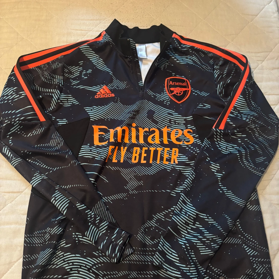 Arsenal långärmad träningströja från Adidas