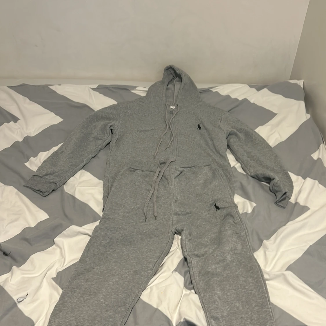 Grå ralph lauren tracksuit