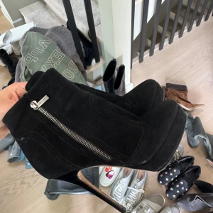  klackar från Jimmy choo  - Snygga klackar ifrån Jimmy choo💕
