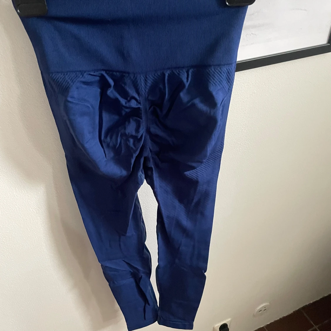 Mörkblå seamless leggings med scrunch - 3