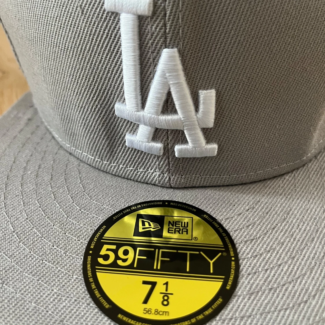 Grå LA-keps från New Era 59FIFTY - 1