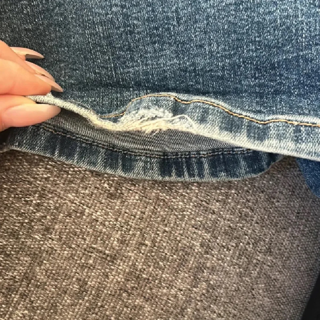 Mörkblåa jeans  - 2