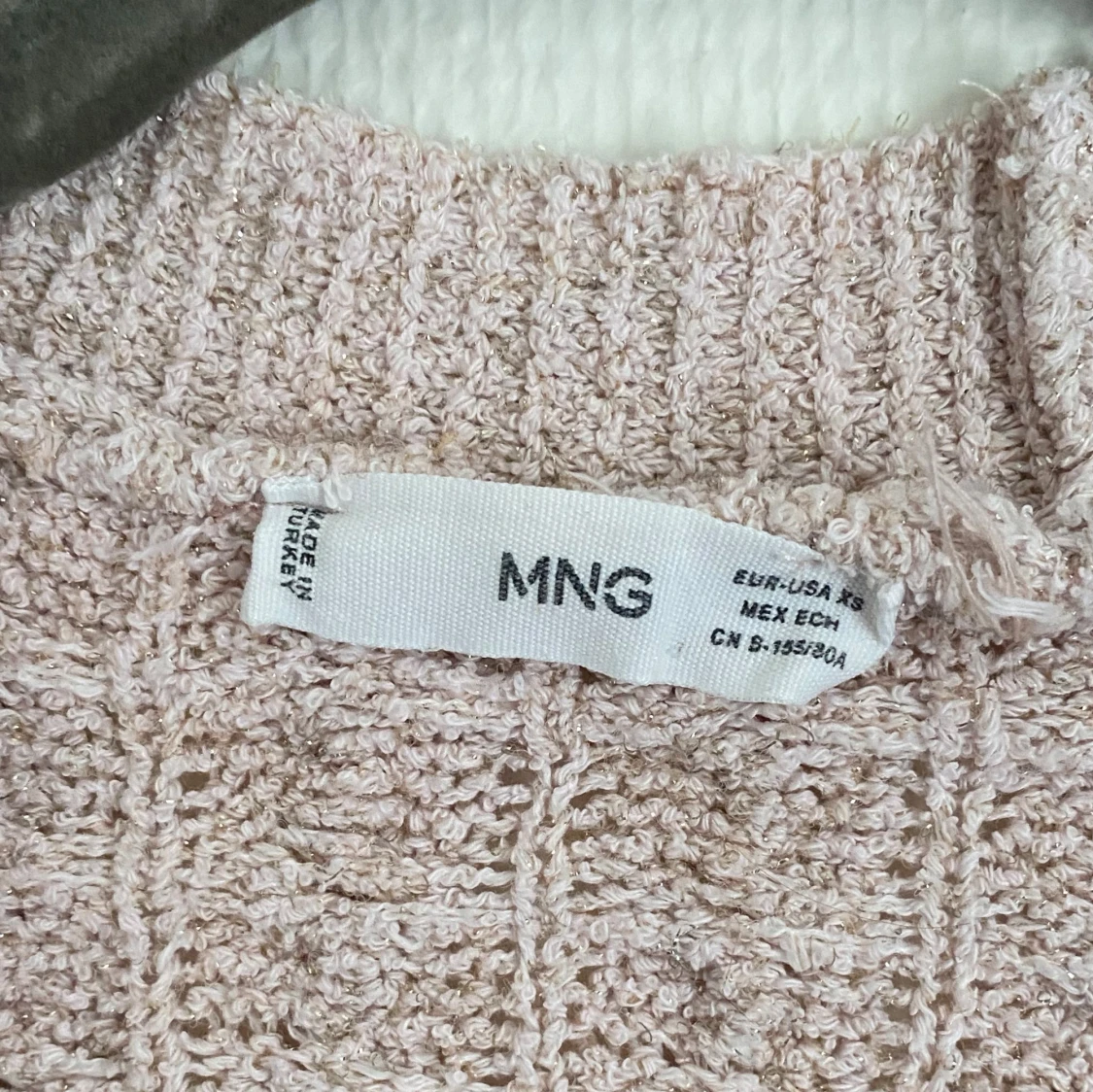 Ljusrosa  stickad kofta från MNG - 1