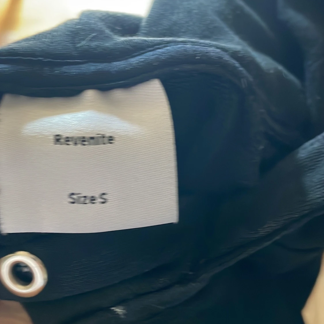 Svart hoodie med tryck - 3