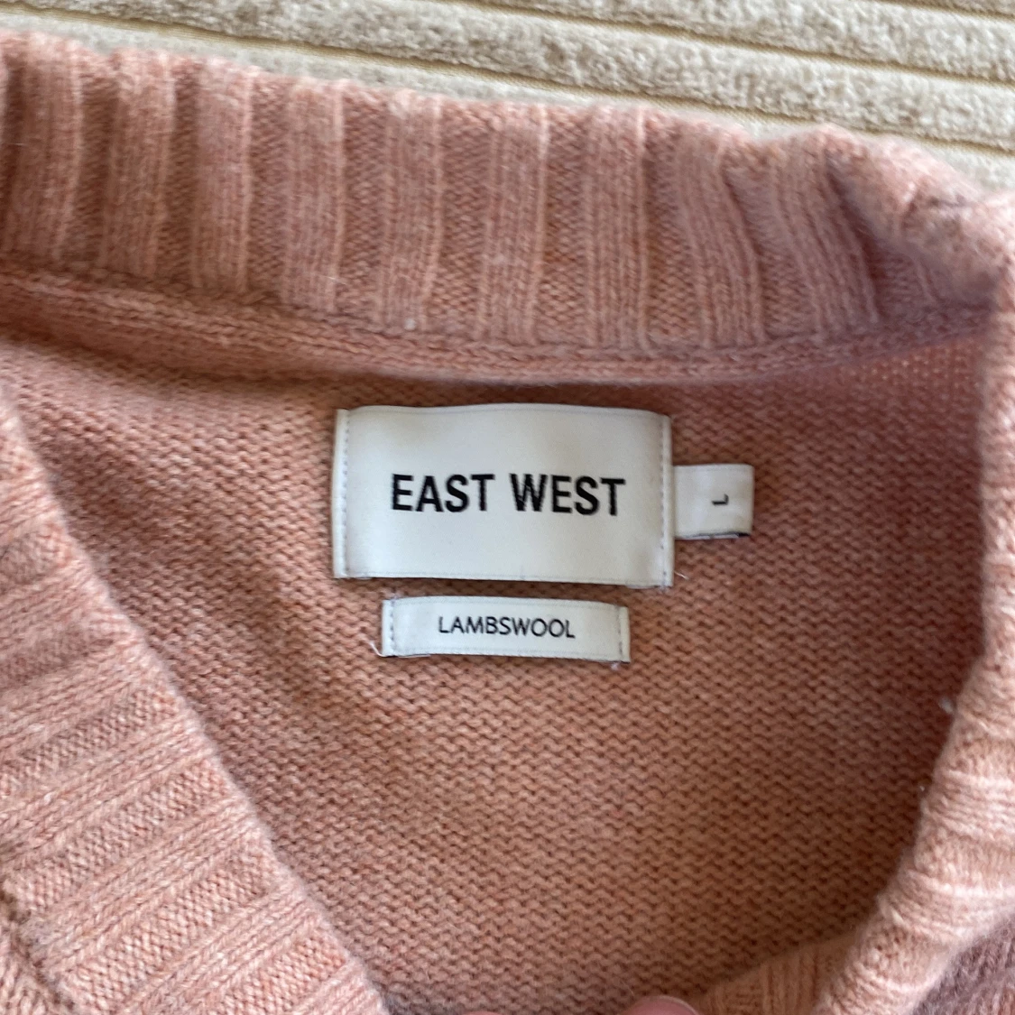 Rosa stickad tröja med svarta ränder från East West - 2