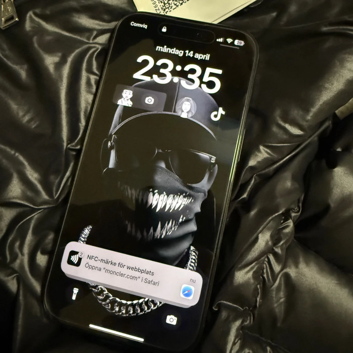 Svart dunväst från Moncler - 3